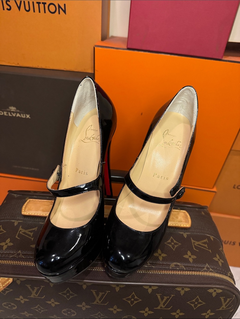 Louboutin Reiki Pumps 35